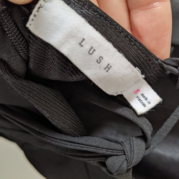 Emmy Backless Romper - Picture 5 of 6